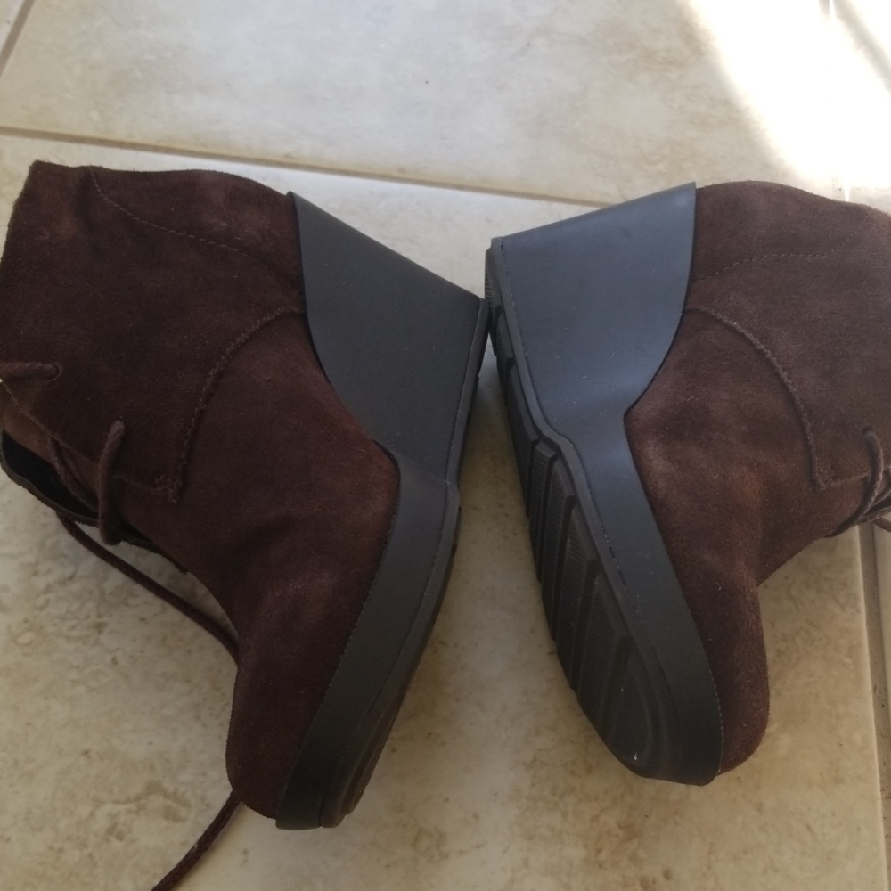 Booties - Picture 5 of 6